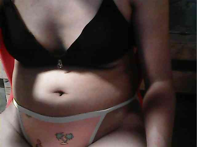HornyNica webcam