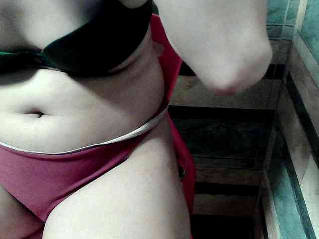 HornyNica webcam