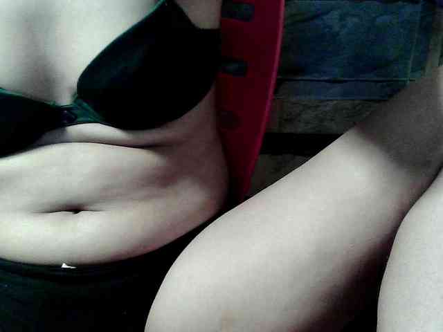 HornyNica webcam