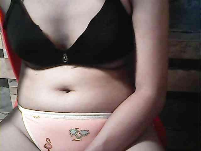 HornyNica webcam