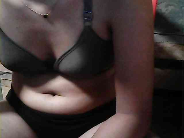 HornyNica webcam