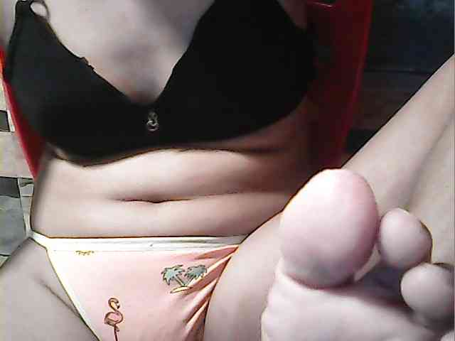 HornyNica webcam