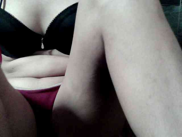HornyNica webcam