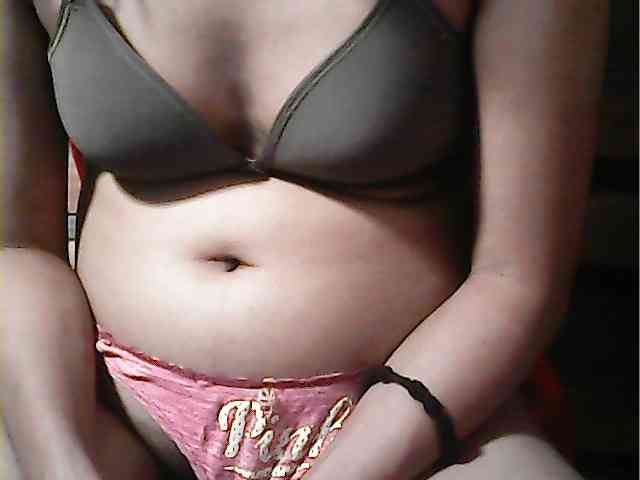HornyNica webcam
