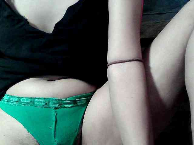 HornyNica webcam