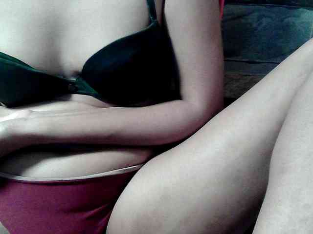 HornyNica webcam