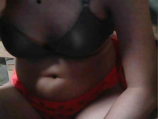 HornyNica webcam