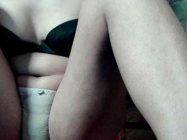 HornyNica webcam