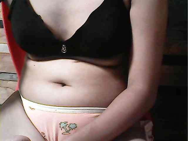 HornyNica webcam