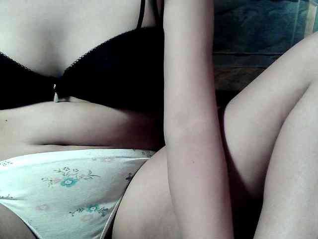 HornyNica webcam