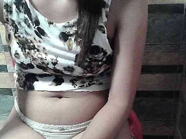 HornyNica webcam