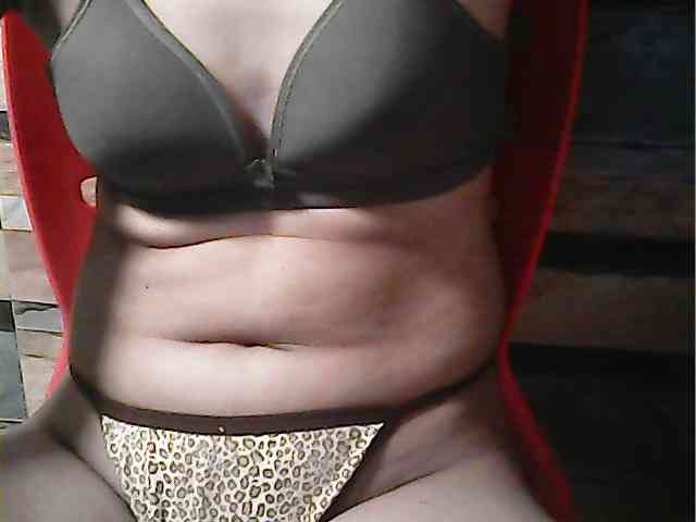 HornyNica webcam