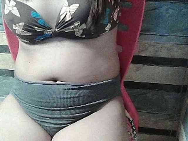 HornyNica webcam