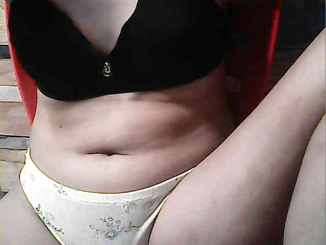 HornyNica webcam
