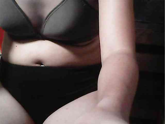 HornyNica webcam