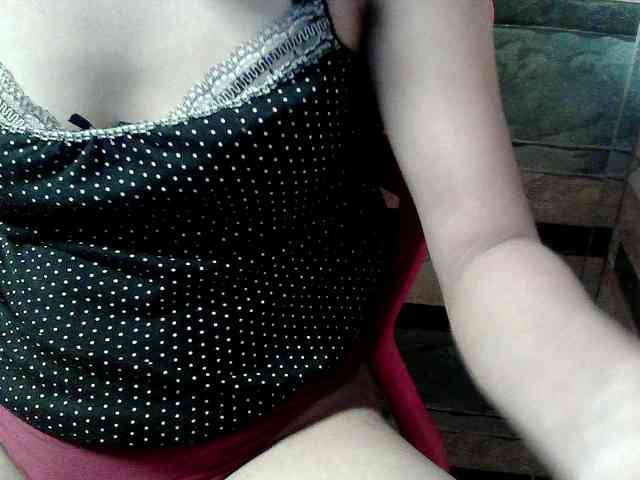 HornyNica webcam
