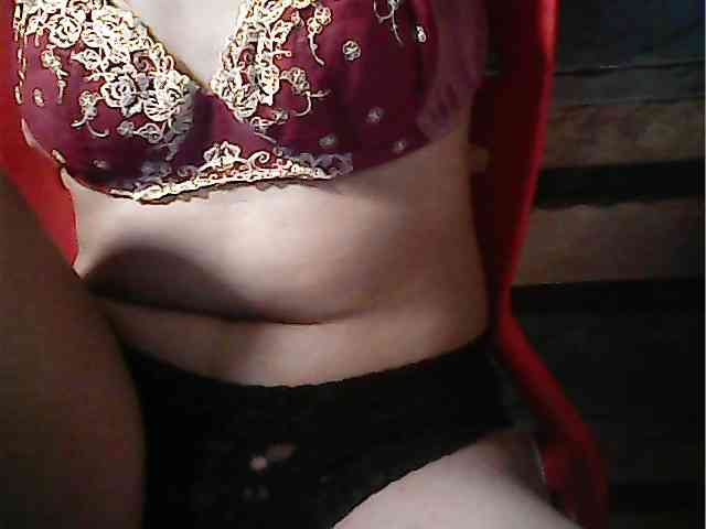 HornyNica webcam