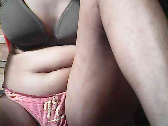 HornyNica webcam