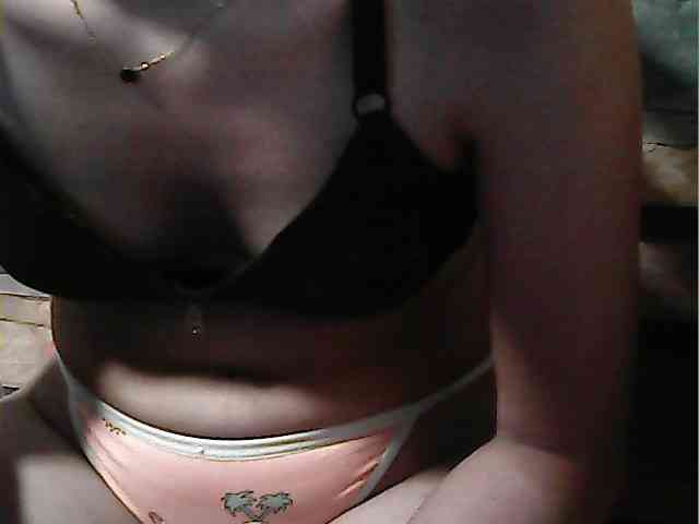 HornyNica webcam