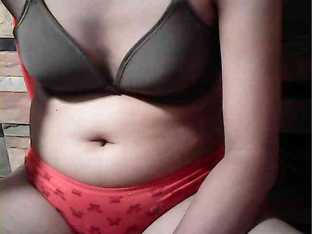 HornyNica webcam