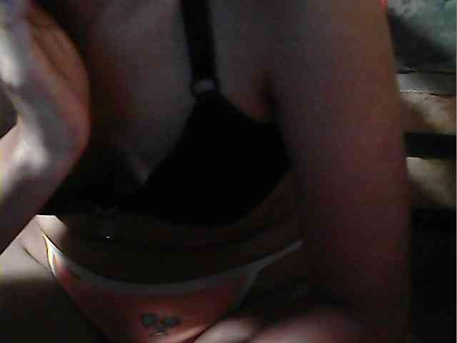 HornyNica webcam
