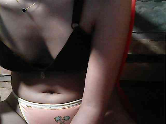 HornyNica webcam