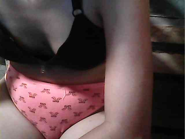 HornyNica webcam