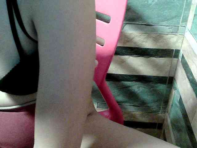 HornyNica webcam