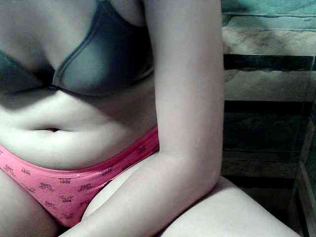 HornyNica webcam