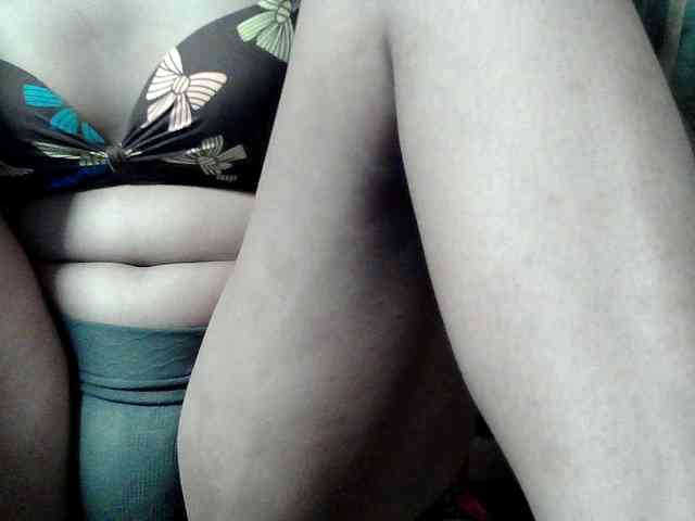 HornyNica webcam
