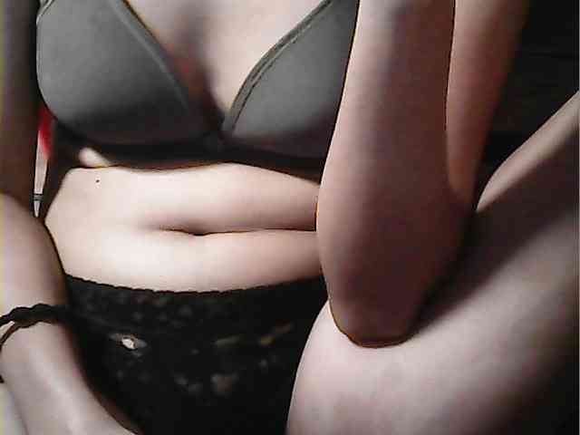 HornyNica webcam