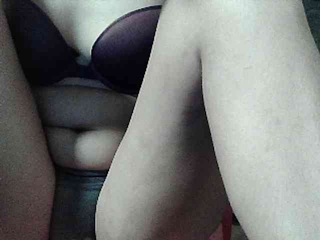 HornyNica webcam