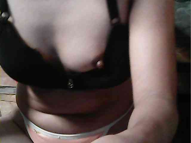 HornyNica webcam
