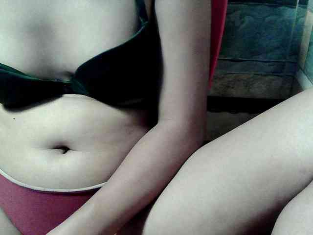 HornyNica webcam