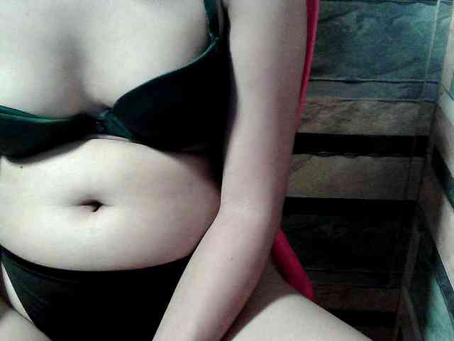 HornyNica webcam