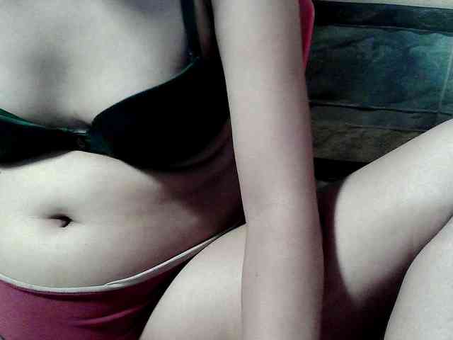 HornyNica webcam