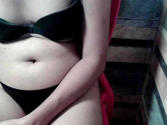 HornyNica webcam
