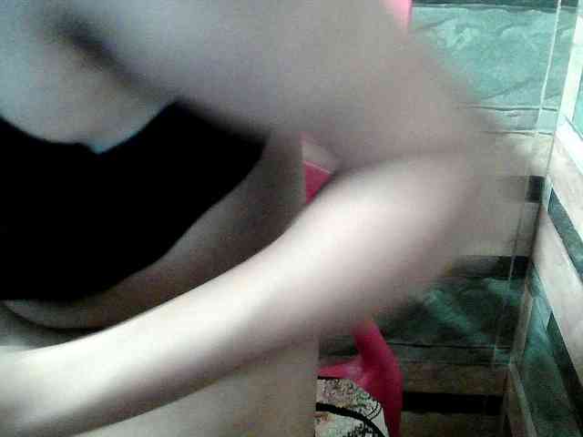 HornyNica webcam