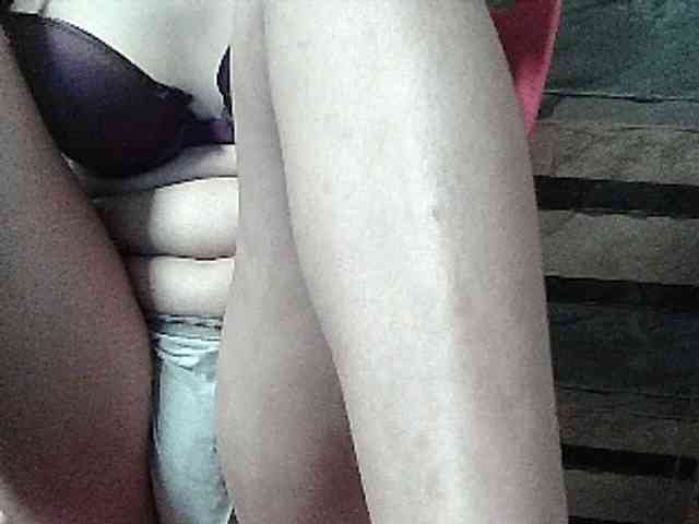 HornyNica webcam