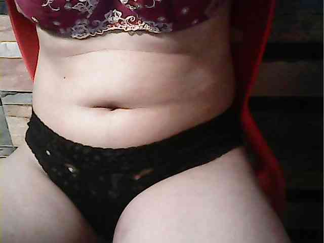 HornyNica webcam