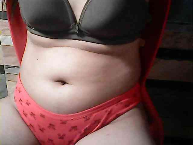 HornyNica webcam