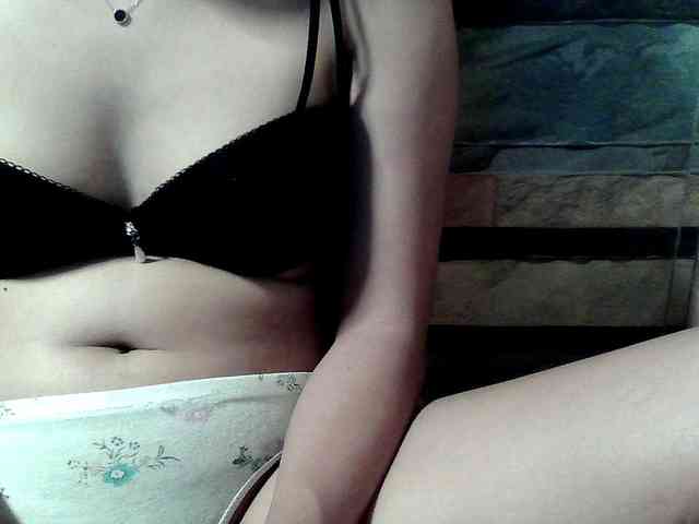 HornyNica webcam