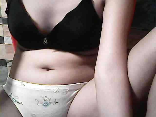 HornyNica webcam