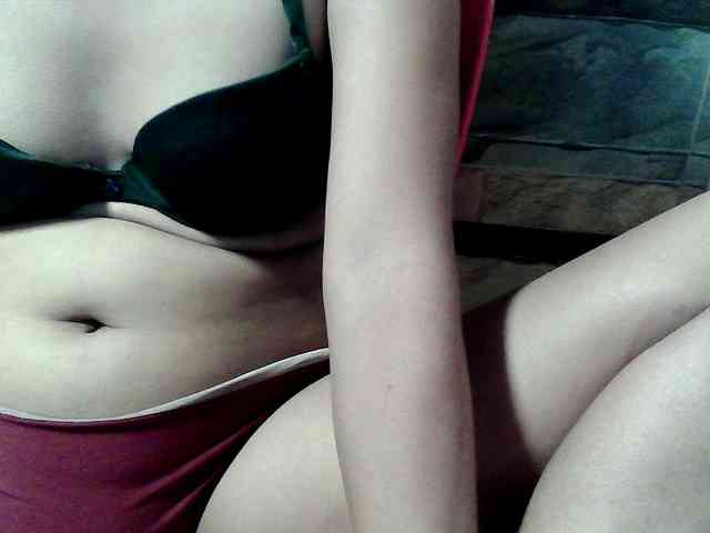 HornyNica webcam