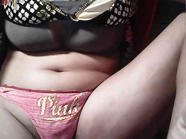HornyNica webcam