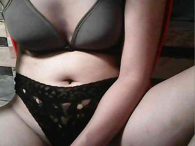 HornyNica webcam