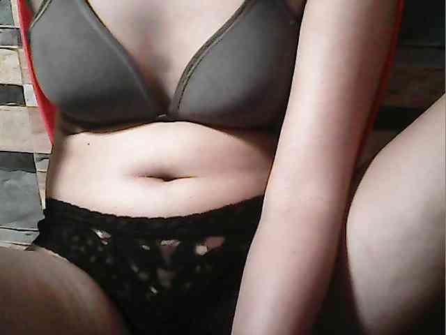 HornyNica webcam