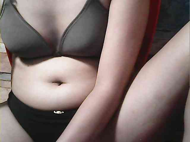 HornyNica webcam