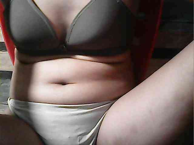 flowerhairypinay Live Webcam on BongaCams