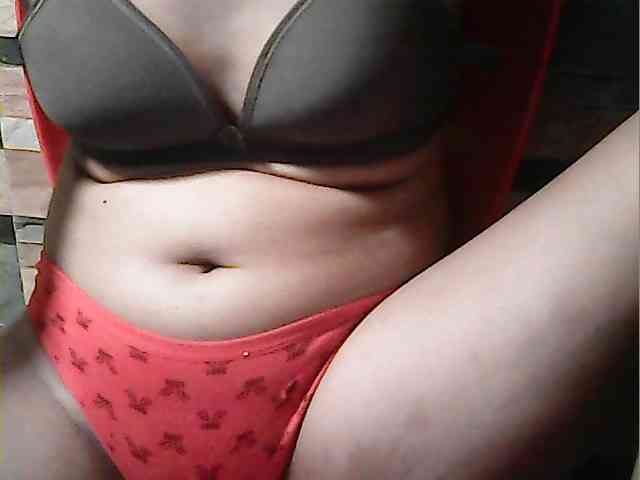 HornyNica webcam